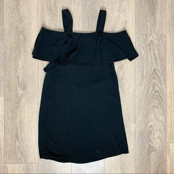 Aritzia Wilfred Ellipse Mini Dress Flounce Off The Shoulders Satin Crepe Black - Picture 12 of 15